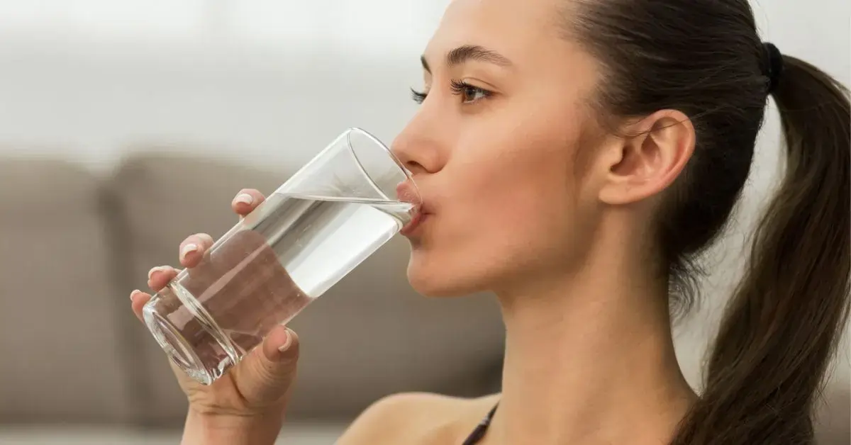 10 Healthy Habits for Glowing Skin (That Actually Work)